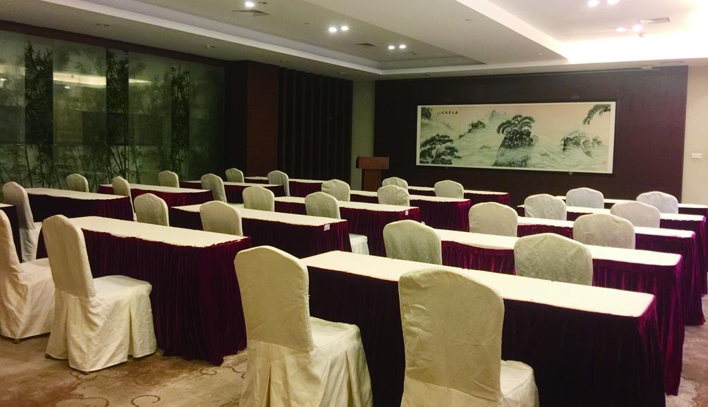 Rosedale Hotel & Resorts Suzhou Сучжоу Экстерьер фото