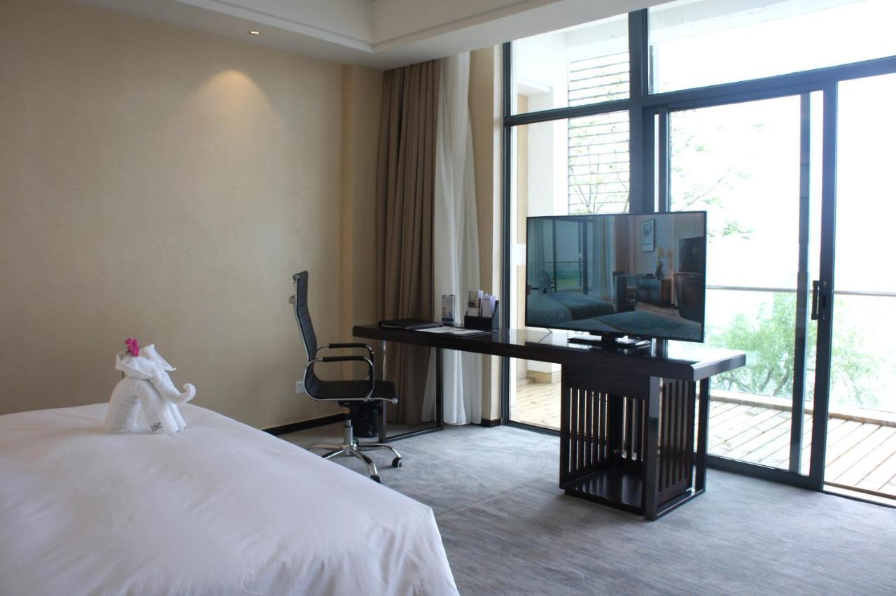 Rosedale Hotel & Resorts Suzhou Сучжоу Экстерьер фото